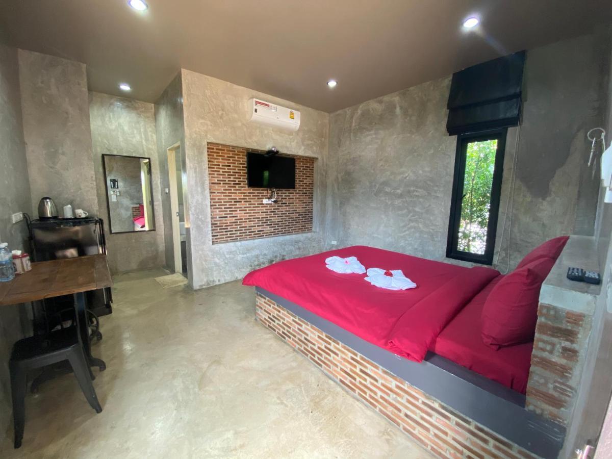 Отель The Loft House Sakaeo Watthana Nakhon Экстерьер фото